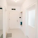 Grand Karavel - Luxury 1br + Parking