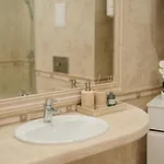 Grand Karavel - Luxury 1br + Parking *