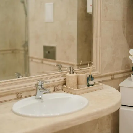 Grand Karavel - Luxury 1br + Parking *