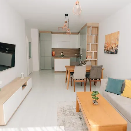 Grand Karavel - Luxury 1br + Parking Varna