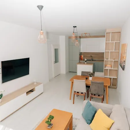 Grand Karavel - Luxury 1br + Parking * Варна