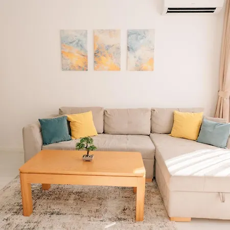 Апартамент Grand Karavel - Luxury 1br + Parking