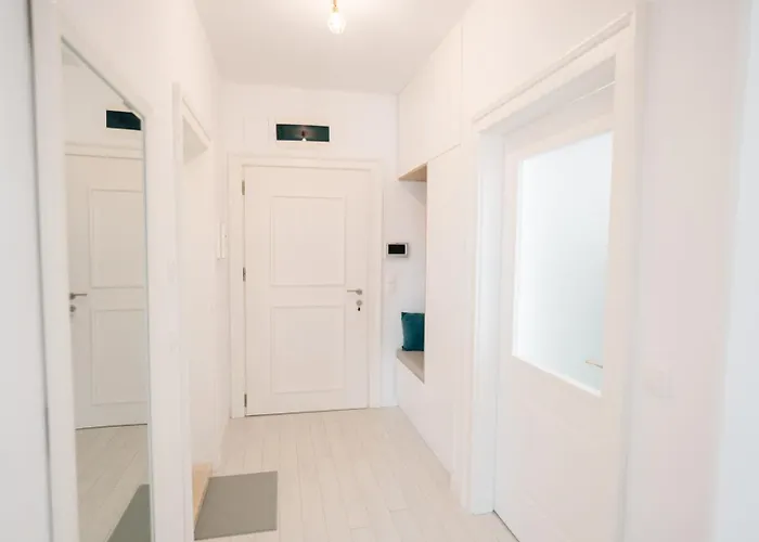 Grand Karavel - Luxury 1br + Parking