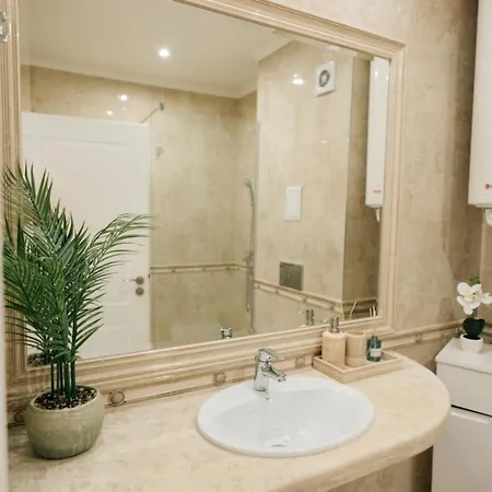 Grand Karavel - Luxury 1br + Parking Apartment *