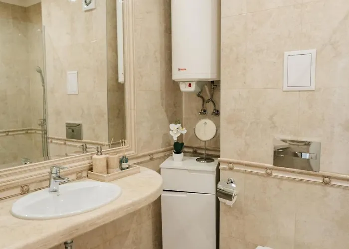 Grand Karavel - Luxury 1br + Parking Apartment