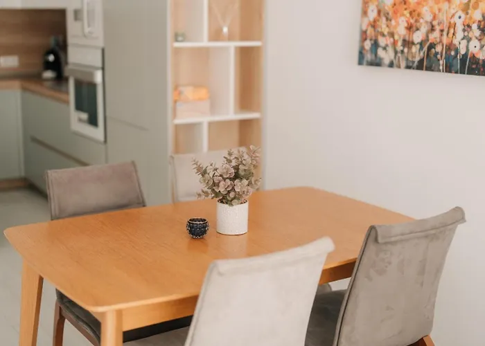 Grand Karavel - Luxury 1br + Parking *