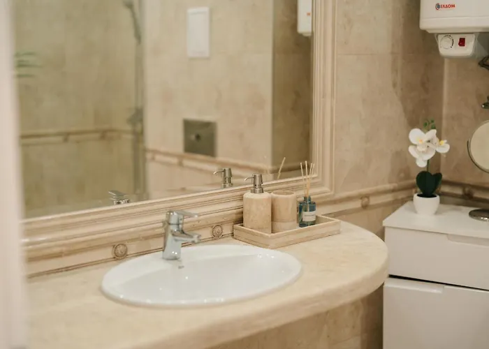 Grand Karavel - Luxury 1br + Parking *